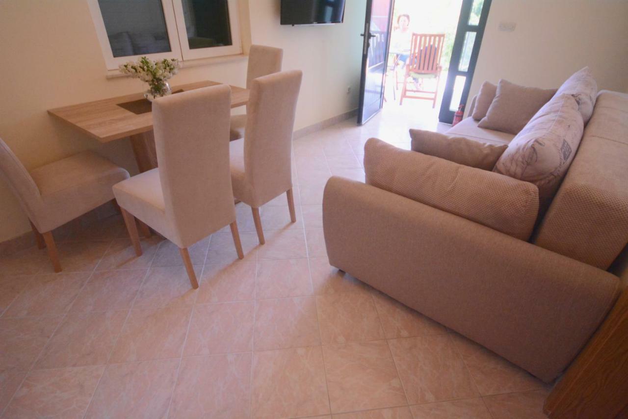 Arija Apartment Bilice Luaran gambar