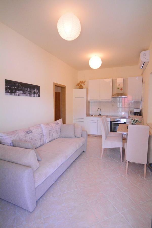Arija Apartment Bilice Luaran gambar
