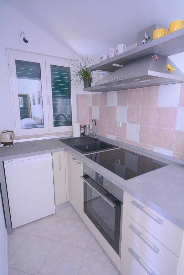 Arija Apartment Bilice Luaran gambar