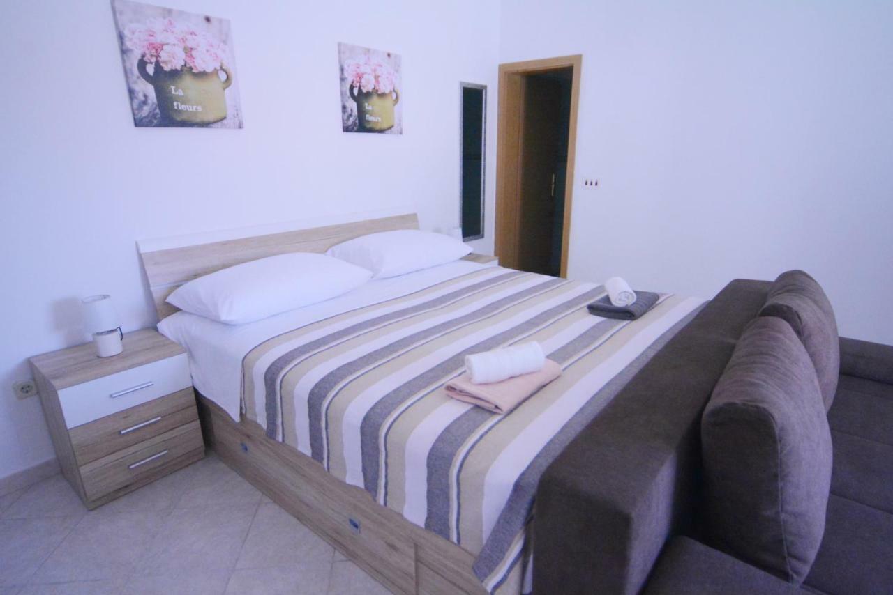 Arija Apartment Bilice Luaran gambar